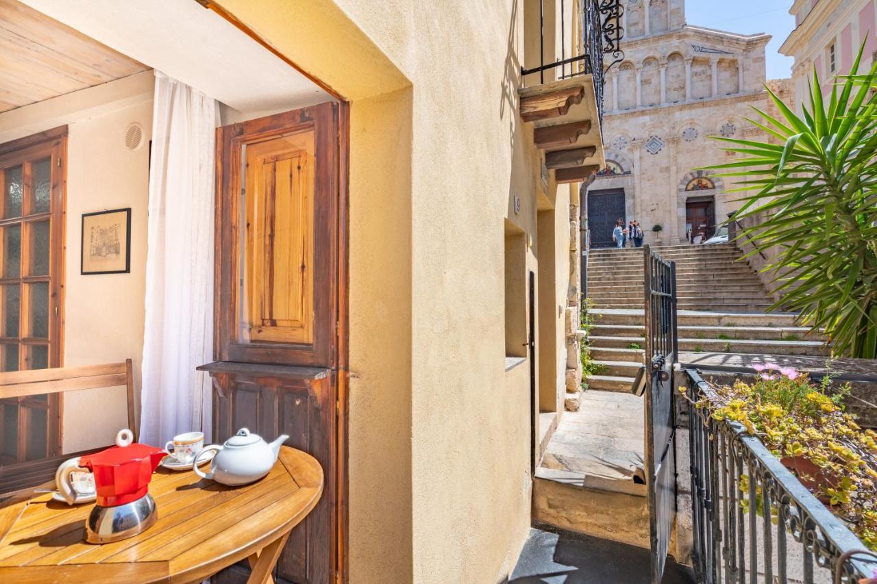 Una Splendida Vista Sulla Cattedrale - Wifi - Ac كالياري المظهر الخارجي الصورة
