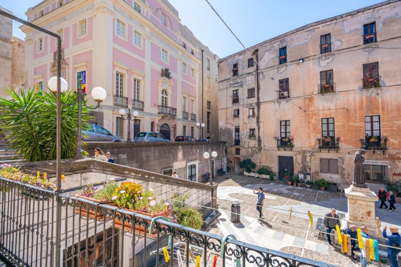 Una Splendida Vista Sulla Cattedrale - Wifi - Ac كالياري المظهر الخارجي الصورة